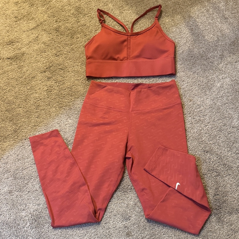 Nike Dri-fit Matching Coral Sports Bra & Leggings Set